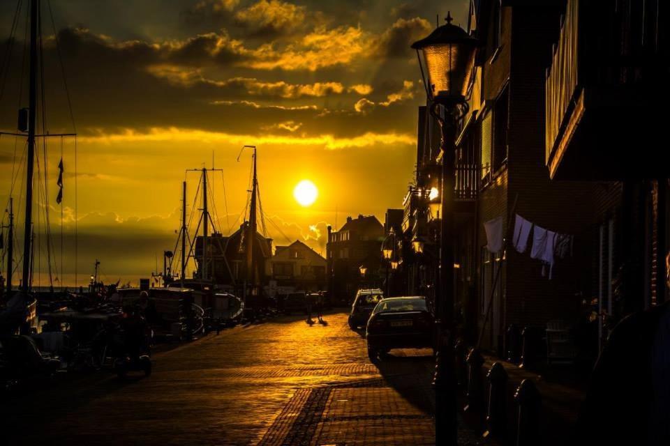 Zicht Op Zee Bed & Breakfast Urk Exterior photo